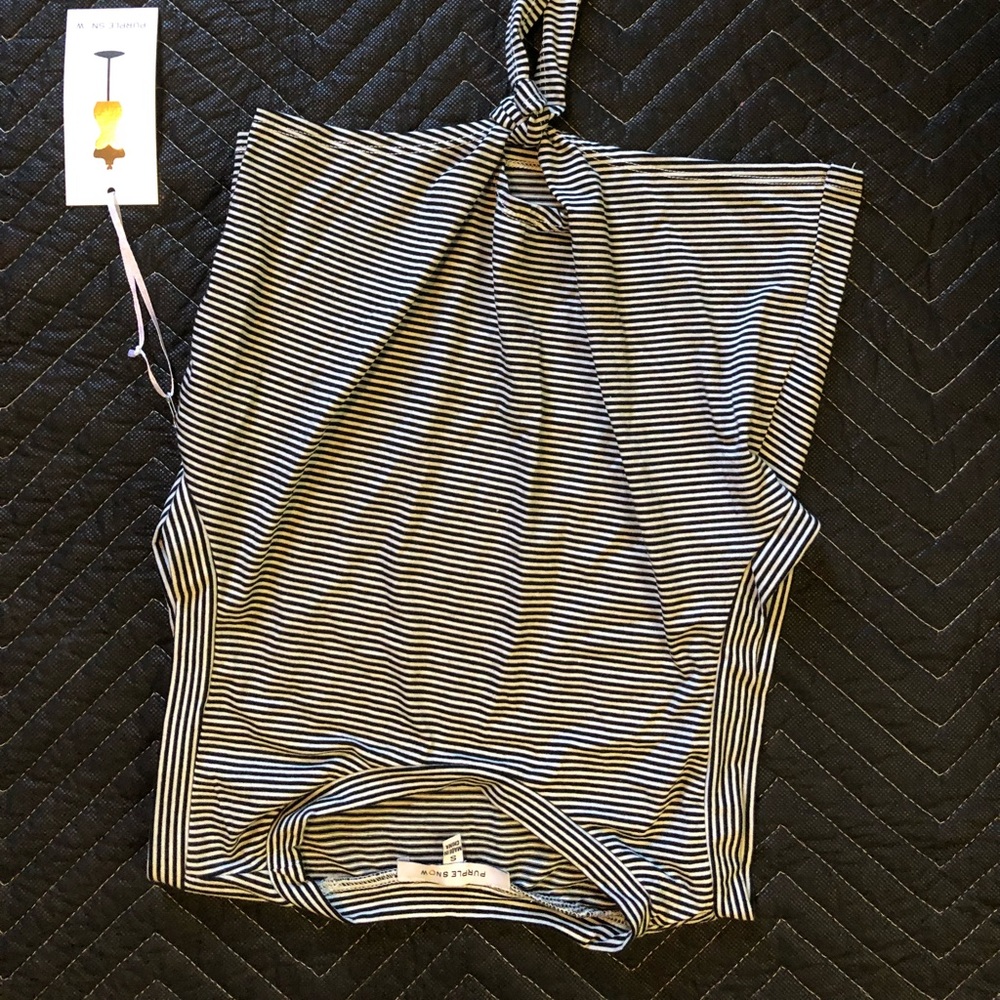 Women’s cut off tee